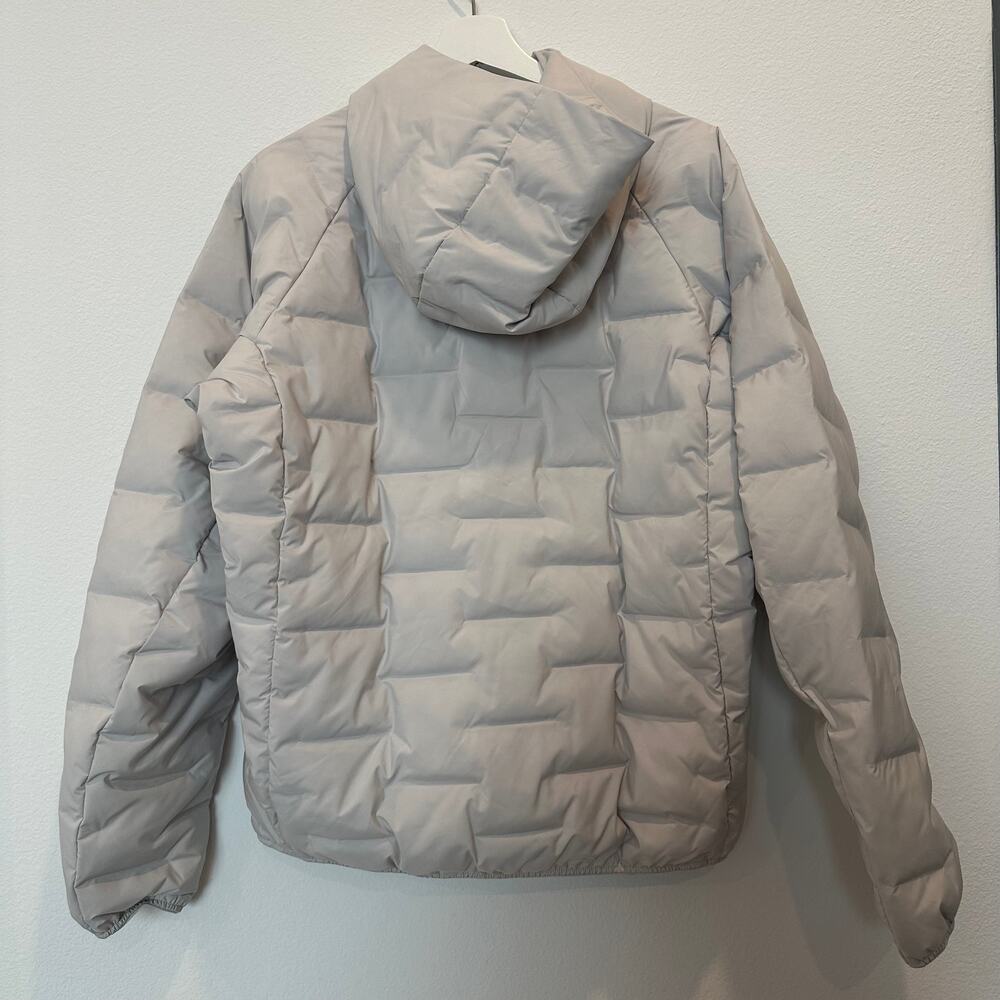 NWT Uniqlo Pufftech Off White hooded insulated lightweight water repellent parka - Picture 3 of 6